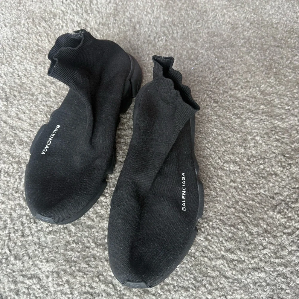 Black Slip-On Shoes - Picture 2 of 6